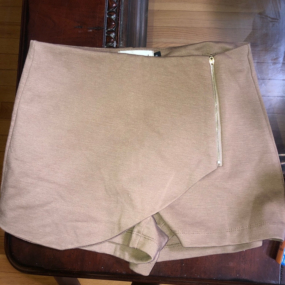BROWN SKORT